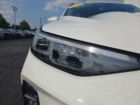 Used 2023 Ford Escape Platinum image 13