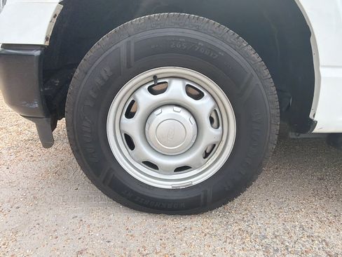 Used 2022 Ford F150 XL w/ Equipment Group 101A High AWD/4WD image 10