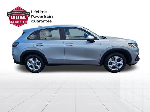 Used 2023 Honda HR-V LX image 7