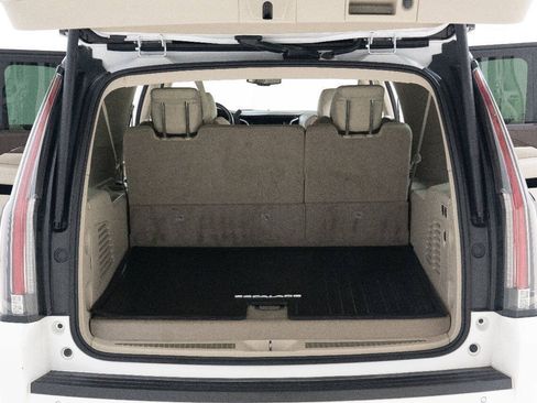 Used 2016 Cadillac Escalade ESV Premium AWD/4WD image 79