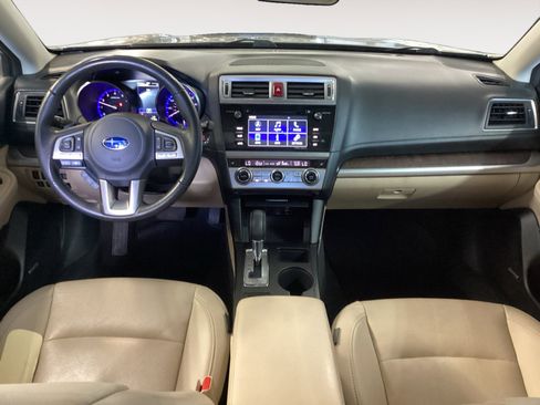 Used 2017 Subaru Outback 2.5i Limited AWD/4WD image 10