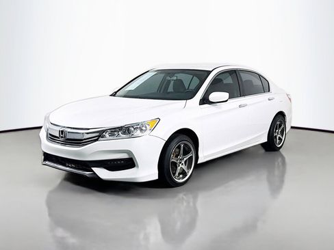 Used 2017 Honda Accord LX image 1
