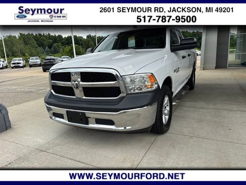 Used 2018 RAM 1500 ST w/ SXT Appearance Group AWD/4WD image 1