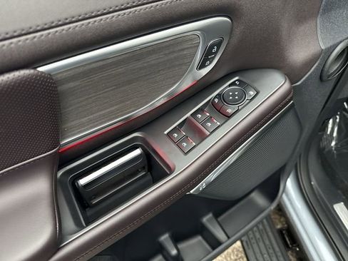 New 2025 Ford Expedition Max Platinum w/ Platinum Ultimate Package image 17