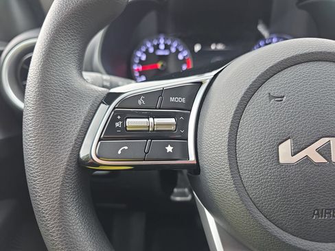 Used 2024 Kia Forte LXS FWD image 16