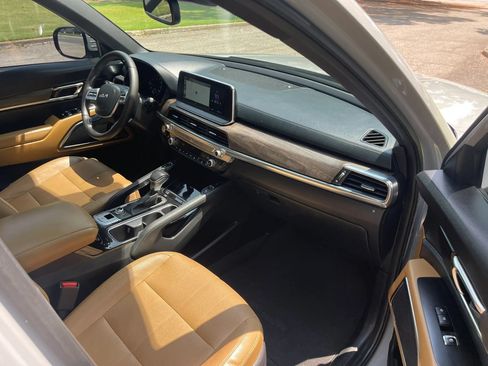 Used 2022 Kia Telluride SX w/ Nightfall Edition Package AWD/4WD image 14