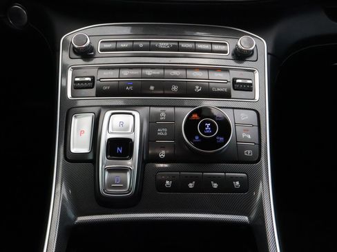 Used 2022 Hyundai Santa Fe Limited image 29