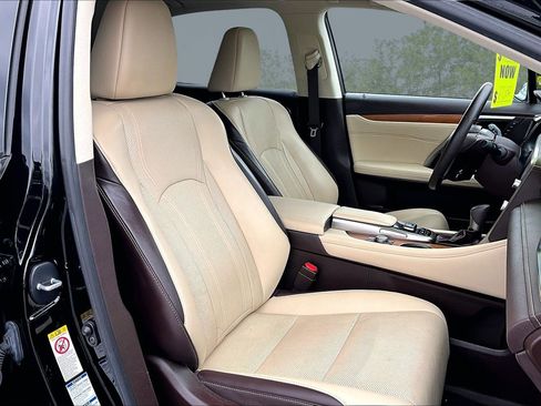 Used 2019 Lexus RX 350 AWD image 7