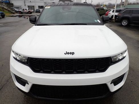 New 2025 Jeep Grand Cherokee Limited w/ MOPAR Finishing Package image 10