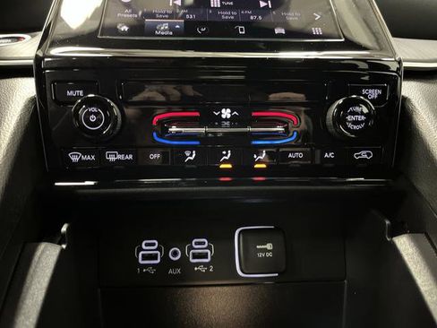 New 2025 Jeep Grand Cherokee Laredo X w/ Trailer Tow Package image 17