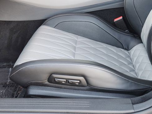 Used 2020 Mercedes-Benz AMG GT C image 34