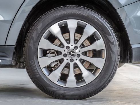 Used 2018 Mercedes-Benz GLS 450 4MATIC w/ Premium Package image 14