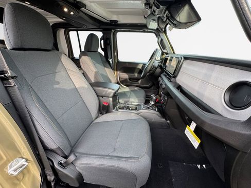 New 2026 Jeep Gladiator Mojave AWD/4WD image 31