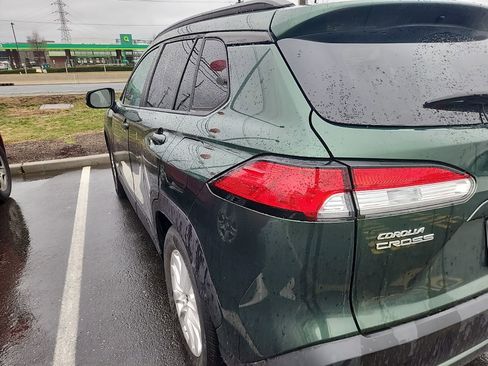 Used 2023 Toyota Corolla Cross LE image 9
