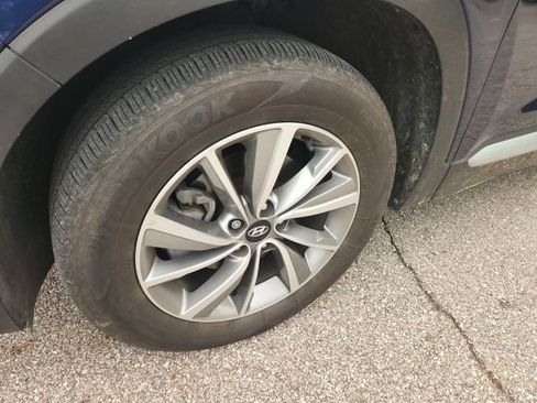 Used 2020 Hyundai Santa Fe SEL w/ Convenience Package FWD image 2