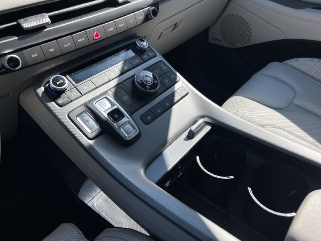Used 2025 Hyundai Palisade Limited AWD/4WD image 15
