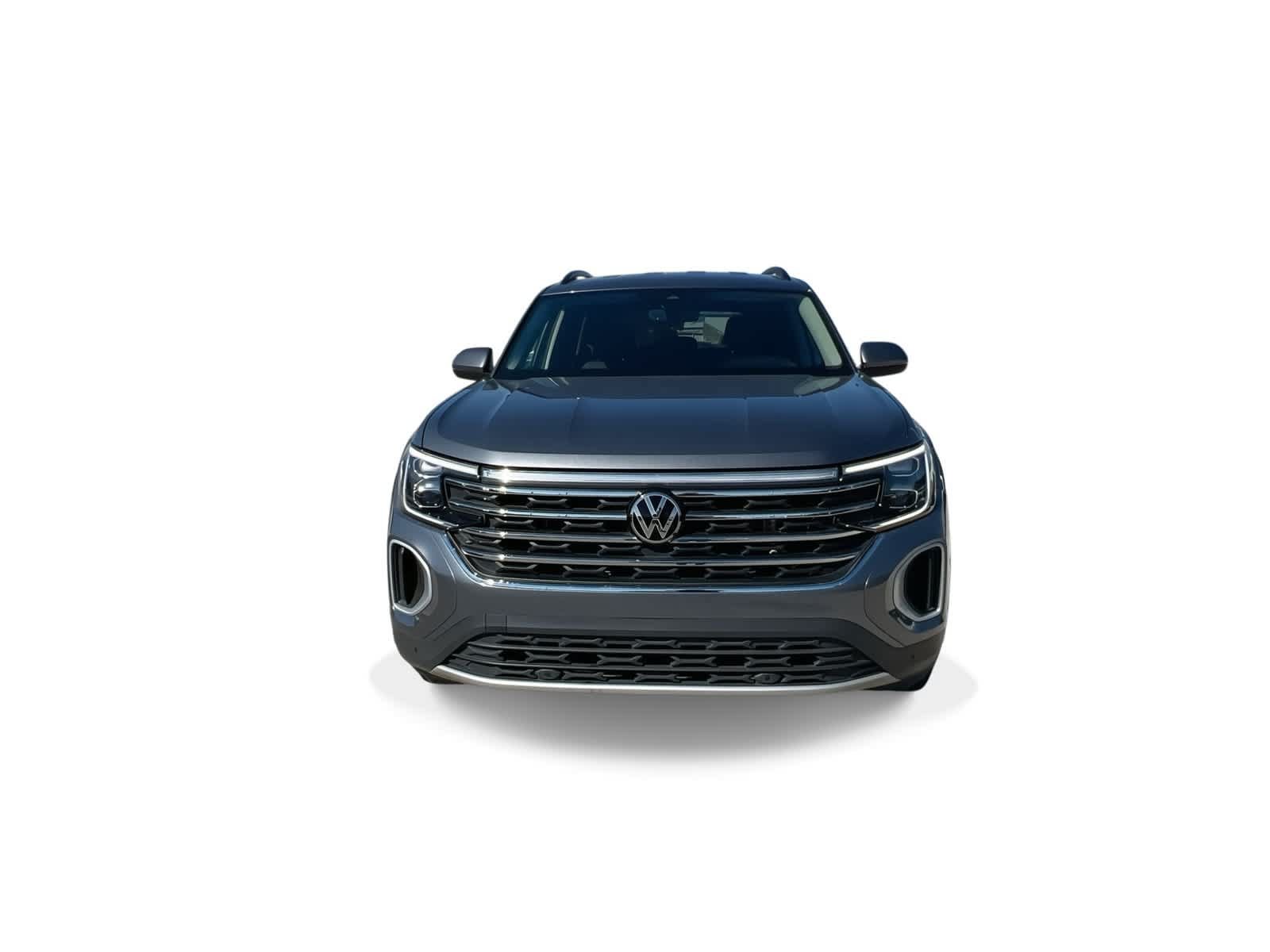 Used 2024 Volkswagen Atlas SE w/ Black Wheel Package FWD image 3