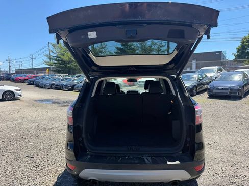 Used 2017 Ford Escape Titanium AWD/4WD image 27
