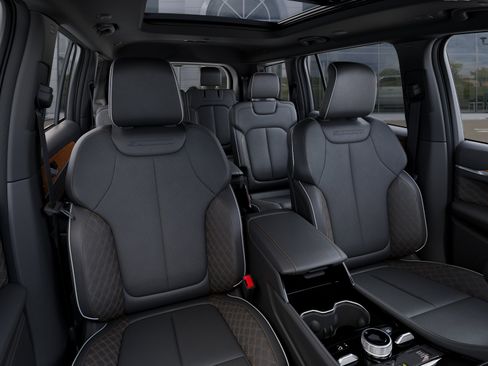 New 2026 Jeep Grand Cherokee L Summit w/ Obsidian Package AWD/4WD image 42