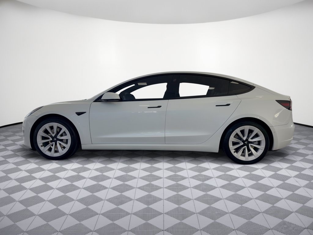 Used 2022 Tesla Model 3 RWD image 2
