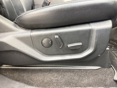 Used 2020 Ford F150 Lariat w/ Equipment Group 502A Luxury image 15