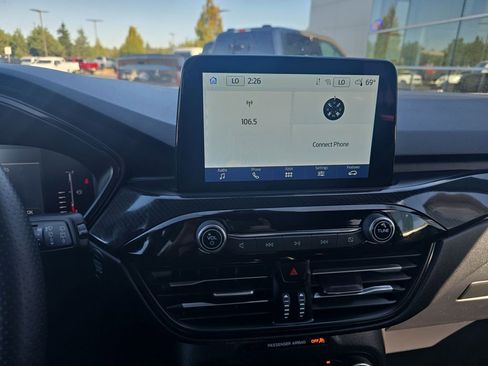 Used 2024 Ford Escape ST-Line image 17