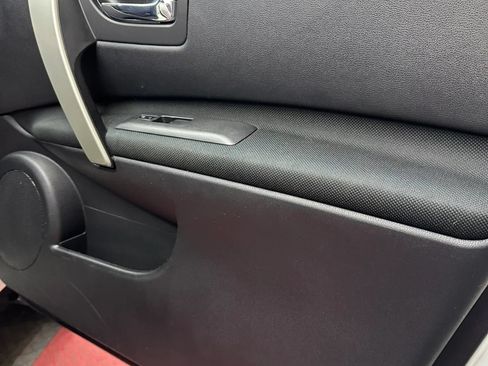 Used 2012 Nissan Rogue S AWD/4WD image 22
