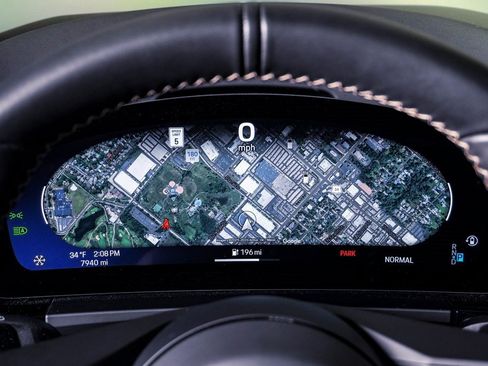 Certified 2025 Porsche Macan Turbo Electric image 22