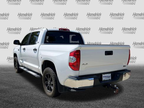 Used 2021 Toyota Tundra SR5 w/ SR5 Leather Package AWD/4WD image 9