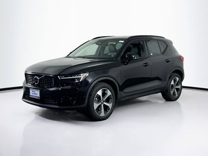 Used 2023 Volvo XC40 B5 Plus w/ Driver Assist Package