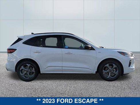 Certified 2023 Ford Escape ST-Line w/ Tech Pack #1 image 6