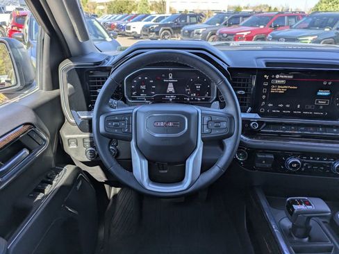 Used 2024 GMC Sierra 1500 Elevation w/ Preferred Package image 16