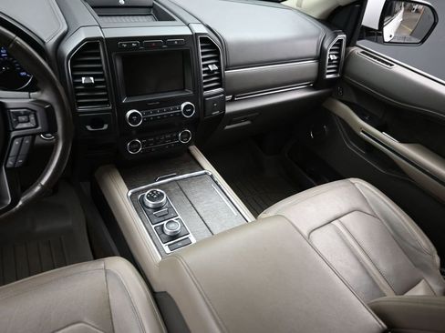 Used 2019 Ford Expedition Max Limited AWD/4WD image 18