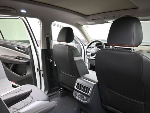 New 2026 Volkswagen Atlas Peak Edition AWD/4WD image 15