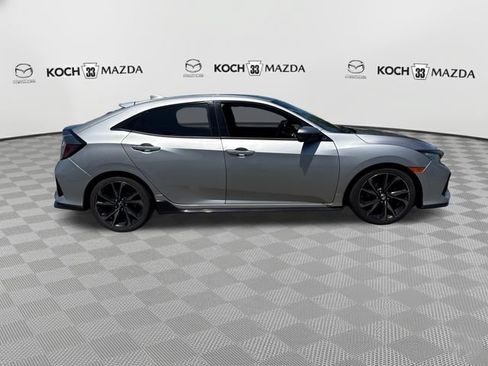 Used 2018 Honda Civic Sport Touring image 8