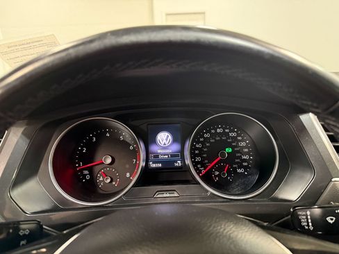 Used 2018 Volkswagen Tiguan SE w/ Panoramic Sunroof Package AWD/4WD image 74