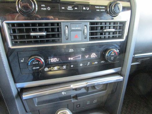 Used 2024 INFINITI QX80 Luxe RWD image 43