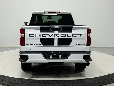 Used 2022 Chevrolet Silverado 1500 Custom w/ Rally Edition AWD/4WD image 7
