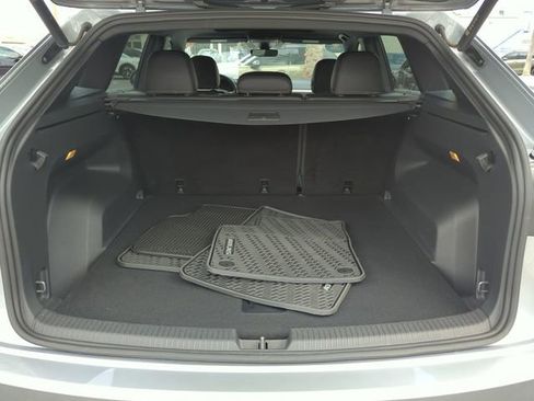 Certified 2023 Volkswagen Atlas Cross Sport SEL Premium R-Line image 9