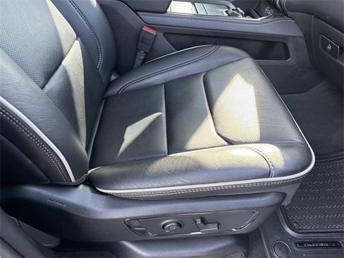 Used 2023 RAM 1500 Limited w/ Trailer Tow Group image 10