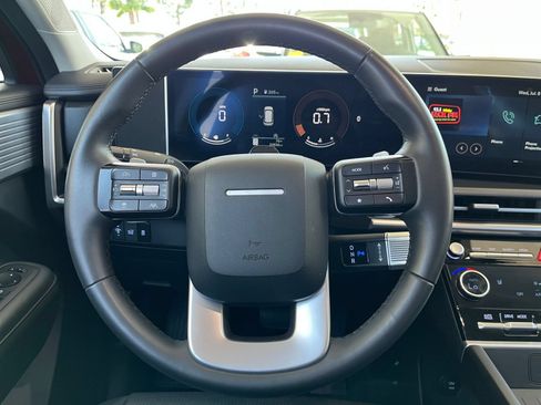 Used 2025 Hyundai Santa Fe SEL AWD/4WD image 30