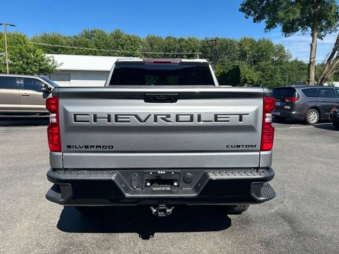 Used 2023 Chevrolet Silverado 1500 Custom Trail Boss w/ LPO, Dark Essentials Package AWD/4WD image 5