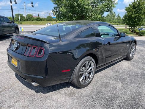 Used 2013 Ford Mustang GT Premium w/ Brembo Brake Pkg RWD image 3