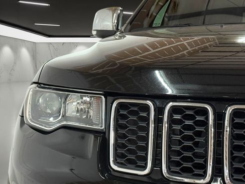 Used 2020 Jeep Grand Cherokee Limited w/ Luxury Group II image 11