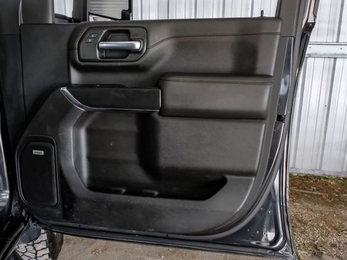 Used 2020 GMC Sierra 3500 AT4 w/ Technology Package AWD/4WD image 46
