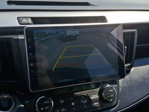 Used 2018 Toyota RAV4 XLE w/ Plus Extra Value Package AWD/4WD image 18