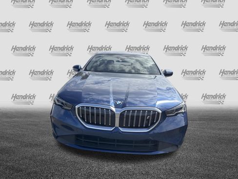 Used 2024 BMW i5 eDrive40i w/ Convenience Package RWD image 3