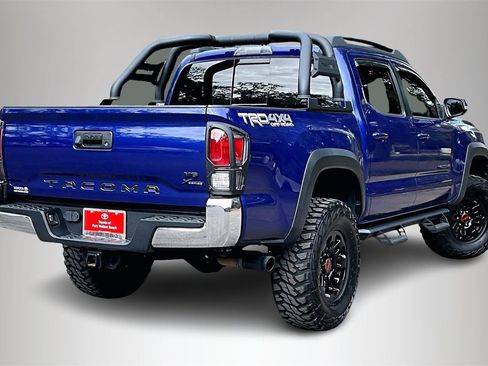 Used 2022 Toyota Tacoma TRD Off-Road image 5