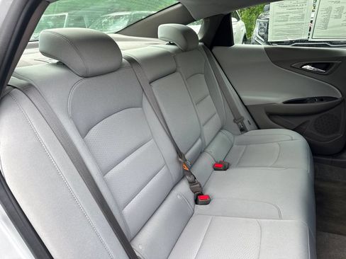 Used 2018 Chevrolet Malibu Hybrid FWD image 31