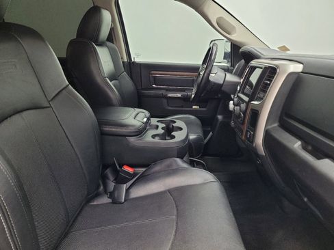 Used 2018 RAM 1500 Laramie AWD/4WD image 21